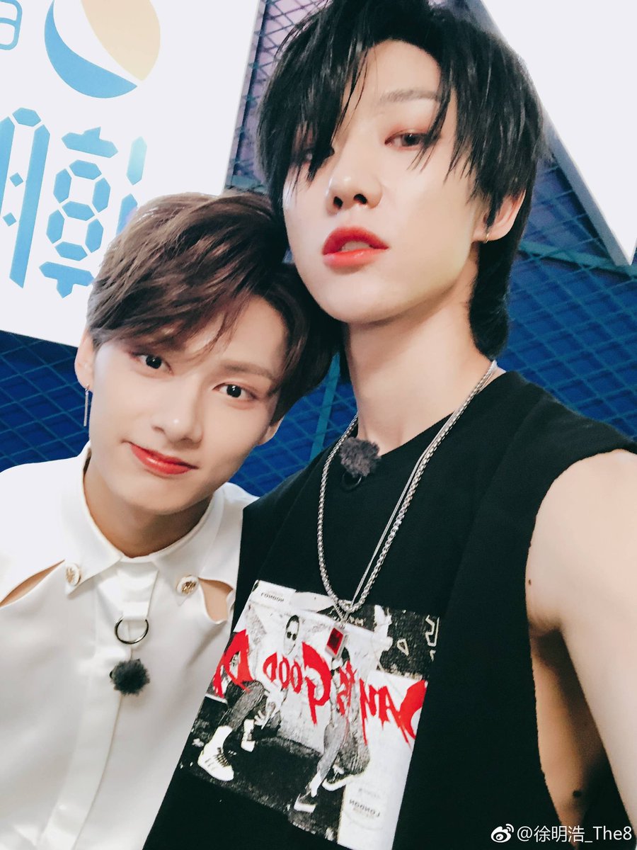It S Xu En Twitter Update The8 S Weibo Update With Jun C 徐明浩 The8 On Weibo 디에잇 The8 준 Jun 세븐틴 Seventeen It S Xu En Twitter Update The8 S Weibo Update With Jun C 徐明浩 The8 On Weibo 디에잇 The8 준 Jun 세븐틴 Seventeen