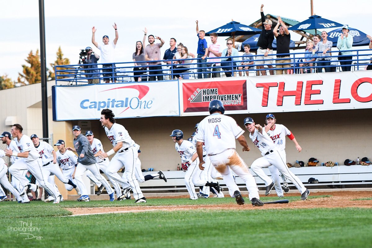 rthul's tweet photo. @StCloudRox win with a walk off hit in the bottom of the ninth!! #stcloudrox #roxbaseball #RoxSolidFun #walkoff https://t.co/D2RpaP3Lzc