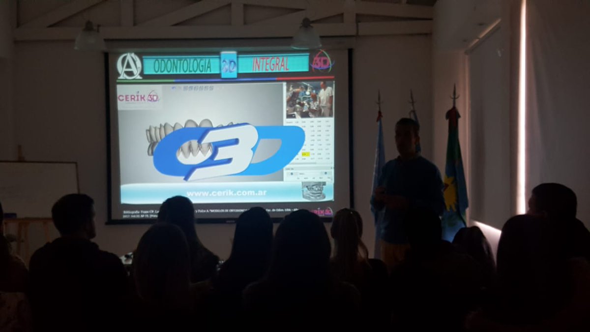 cerik_ar's tweet photo. Contentos de compartir una vez mas nuestras experiencias del AREA3D en nuevos espacios, en esta oportunidad con los colegas de una entidad amiga como la Sociedad Odontológica de la Plata. Gracias a todos los que hicieron posible este encuentro, SOLP La Plata y CAO https://t.co/0cf6jDaQG5