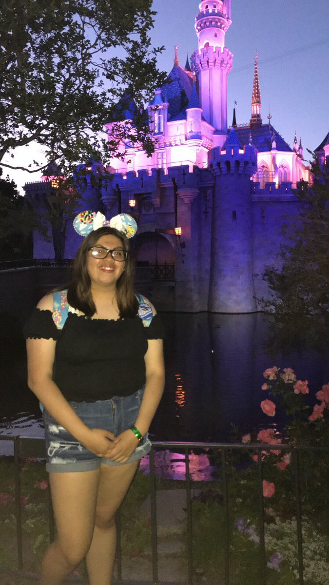 DDAENGHOBl's tweet photo. ๐ฐโจโค๏ธ #gradnite2018 https://t.co/pZ38WZHM1L