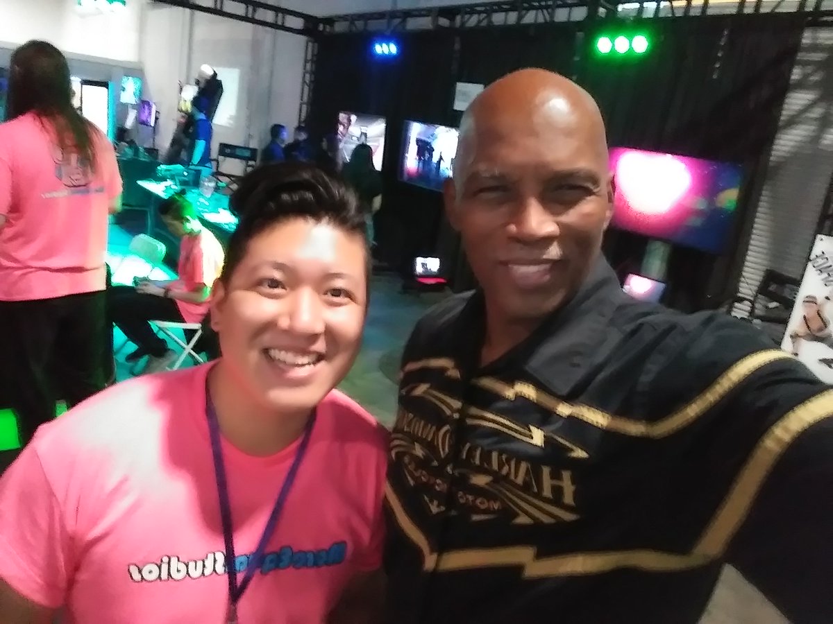 INFOCUSTVOnline's tweet image. Our lead innovation correspondent - @TonyCLesesne is @MiamiVRExpo Hanging out with Steve of @moreequals that make a dynamic VR game- FRACTURED DIVINITY

WOW!!!  Stay tuned for more
infocustv.online