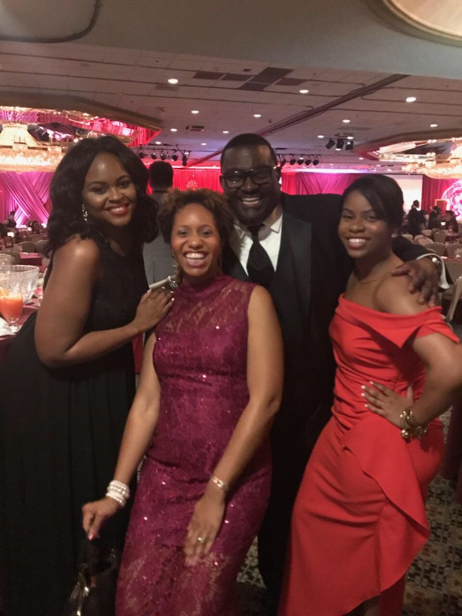 abcharities's tweet photo. ABC staff at the 2018 Gala! #ABCharities #AScarletAffair https://t.co/OLVz4VbxHG