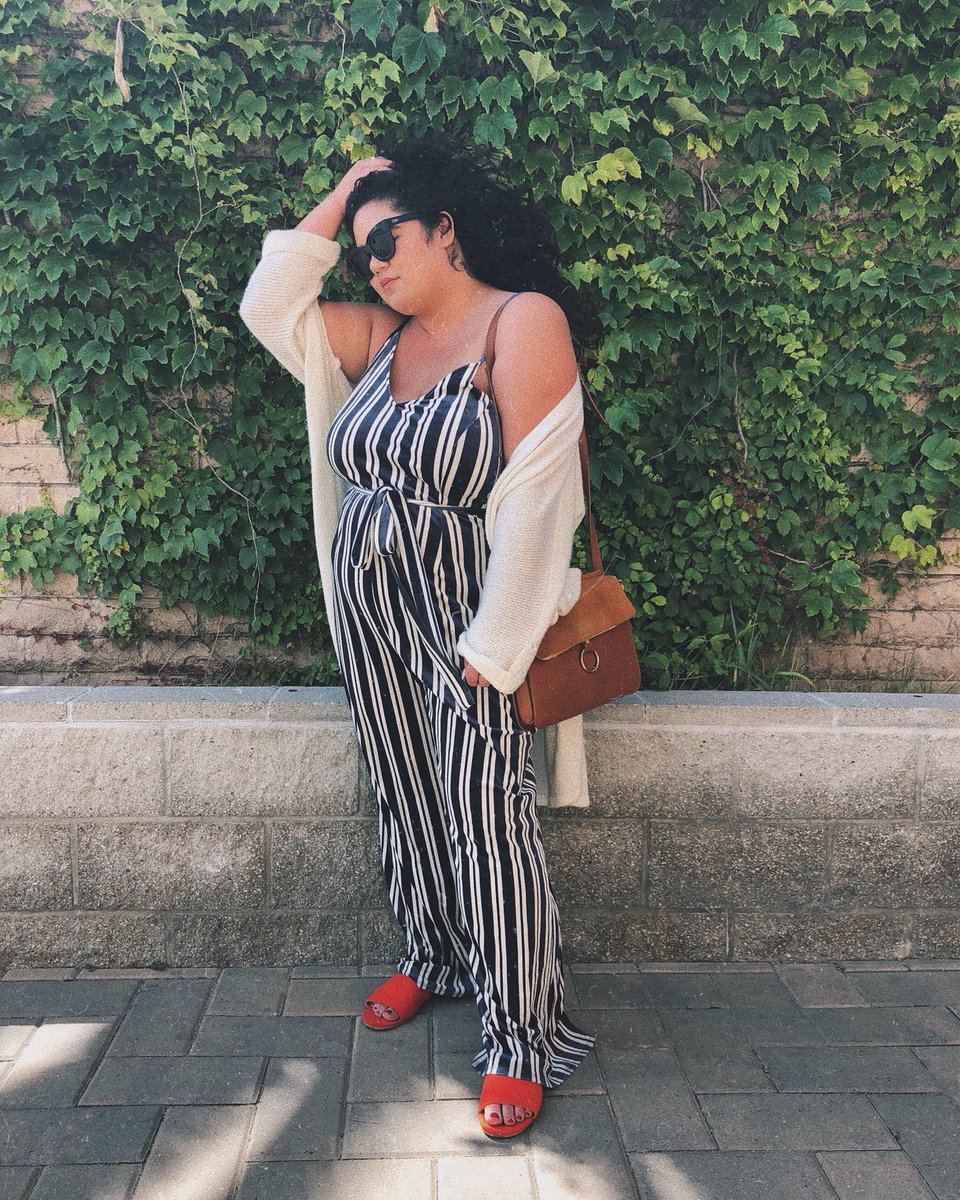 alexisgriggs's tweet photo. #OOTD #F21xMe #F21Plus #TargetStyle https://t.co/1qE6GP5SrL