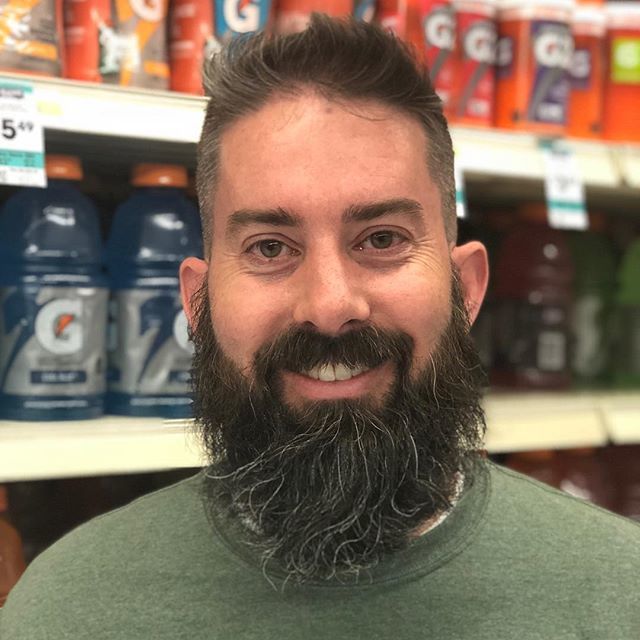 beardsofutah's tweet image. It’s always fun to ask people I don’t know if I can take a picture of their beard. While my wife and I were at the store tonight we met @the_blue_east. Jake has an awesome beard and recently took a couple of inches. It’s nice to see a gentleman embrace t… ift.tt/2MaSEa6