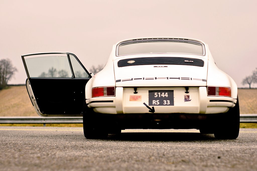 BCJr's tweet image. Late Happy #StuttgartSaturday!🍻✌

#Porsche #911S 2.4 Beauty!👌󾓨😎

@PorscheRetail @Porsche911UK
@PorscheSauce @HelenGoff
@oliveri_pablo @Matzke_Marco
@DP_Grouch @porsche_911_996
@Chris911Porsche @christiansagli1
@Bertieschip @vividcloudofwat
@FAFBulldog @LienhardRacing 👊💥