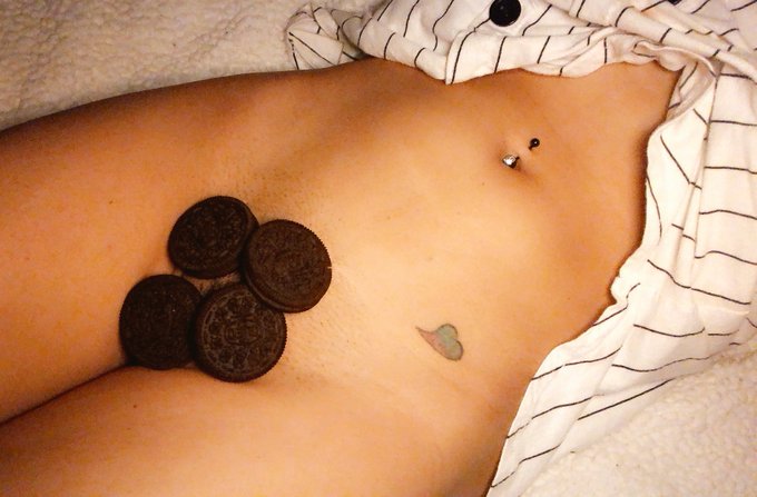 How to catch a CUNTY Cookie🍪Monster🤣😈👅 https://t.co/M4aQdF75wP