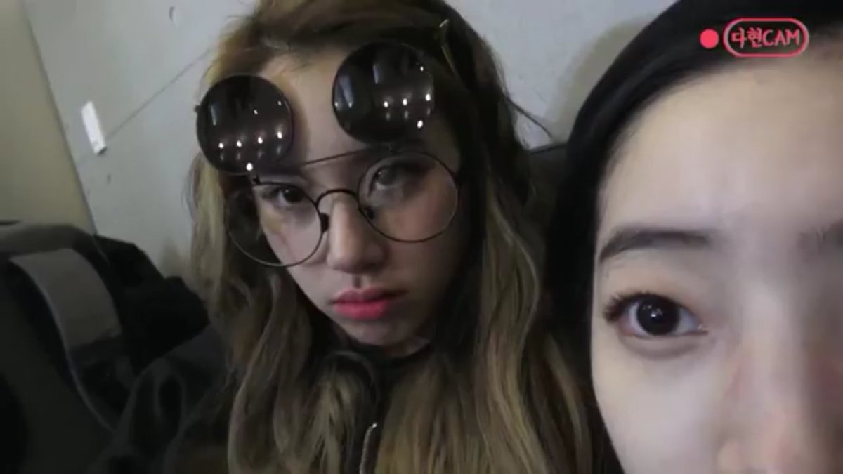 AOMMY_DAMI's tweet photo. น้องแชงก็ตลกเป็นนะคะ #ดุ๊บแชง #Chaengyoung https://t.co/qDMO2cMebL