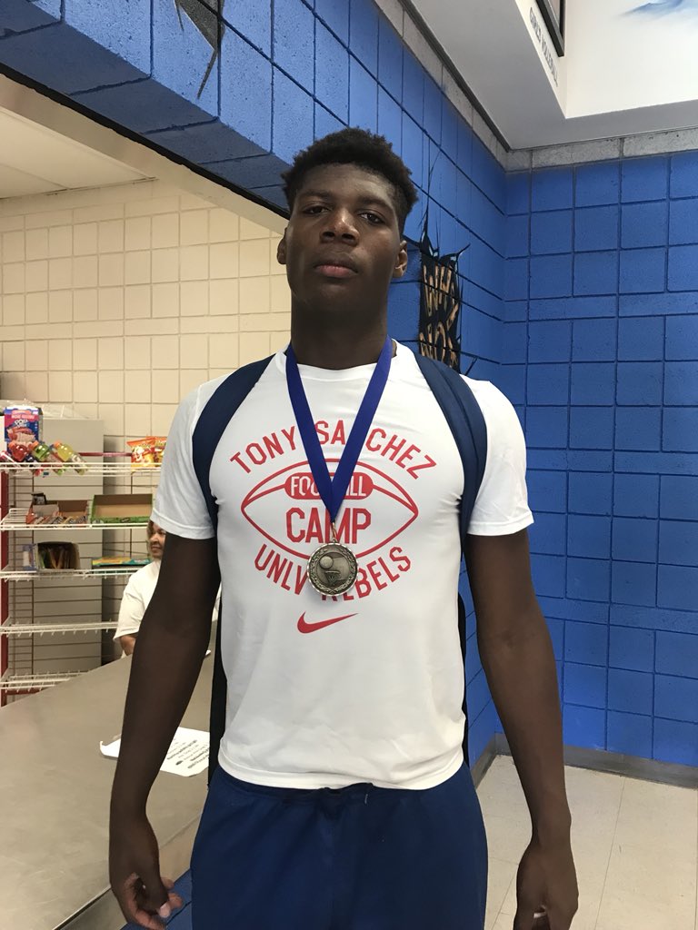 DP_Basketball's tweet photo. 2018 5th Annual Jaguar Summer Slam All-tournament Team: 
Darnell Washington Desert Pines @_Dwfootball11 https://t.co/nwE42n3ozm