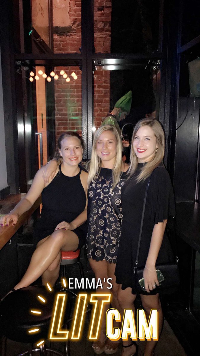 EmmaGimbel's tweet photo. Fun night for celebrating!! Graduating with my master degree and a triple crown winner !!!! 😎🎉👩🏼‍🎓🍾🏇🏼 https://t.co/Dobw18xe2W