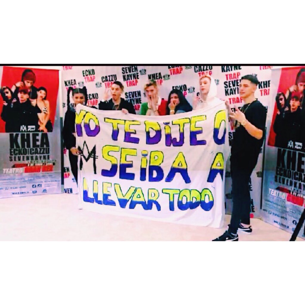 Nicolegilez's tweet photo. Gracias por todo esto, posta, no se dan una idea de cuánto los amo y cuanto cambiaron mi vida, son todo para mí 

@_eckoyg 
@sevenkayne 
@Cazzuuuu 
@kheayf 
@bhaviboi 

8/6/18 M&amp;G del Gran Rex 👑🔥 https://t.co/eLoiUaV9H6
