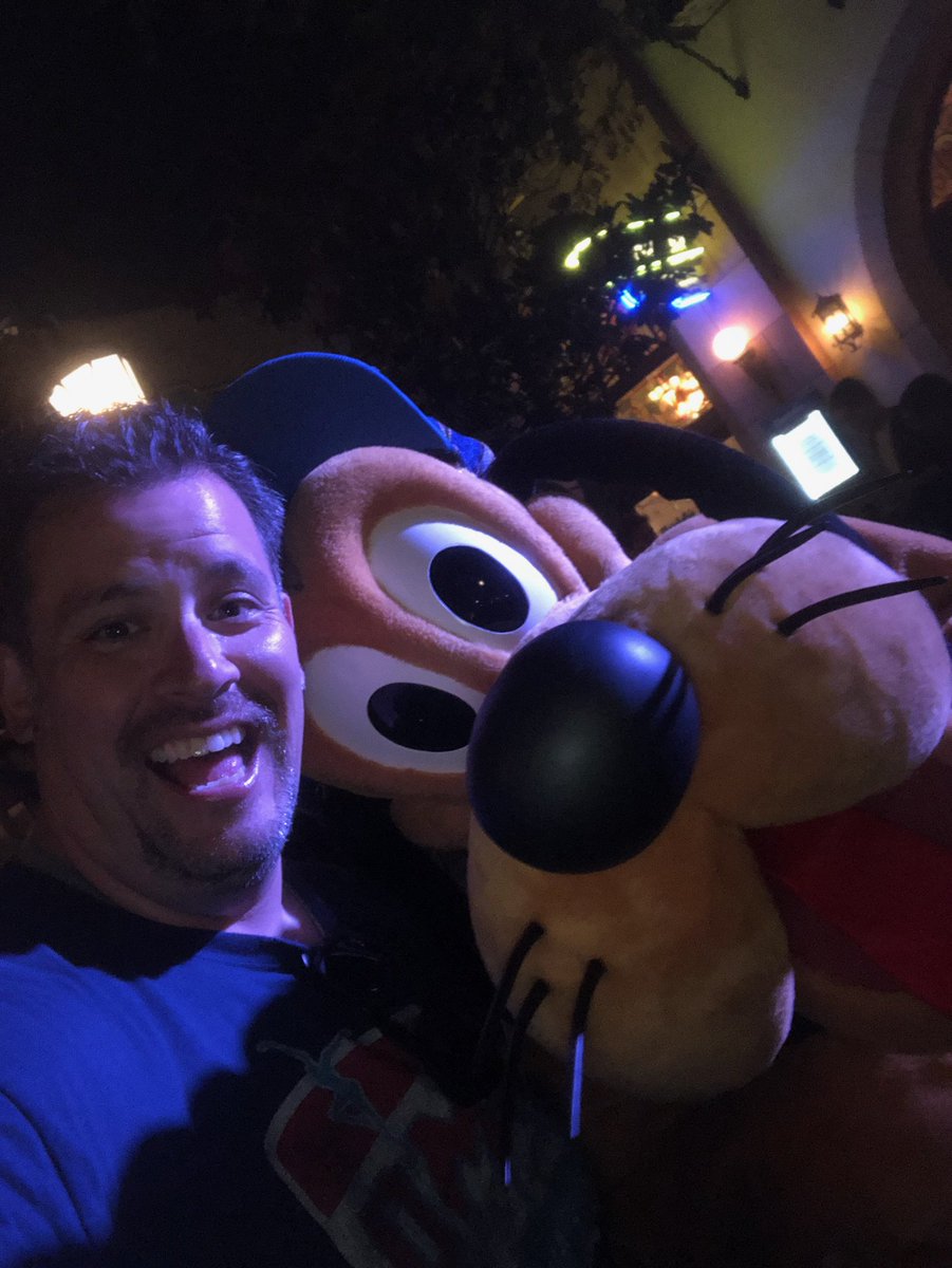 MommaSam66's tweet photo. Mr Webb @desertwebber hangin' with his Dawg... #theblackhawkway #lqpride #GradNite2018 https://t.co/p4QEQ9iIgv