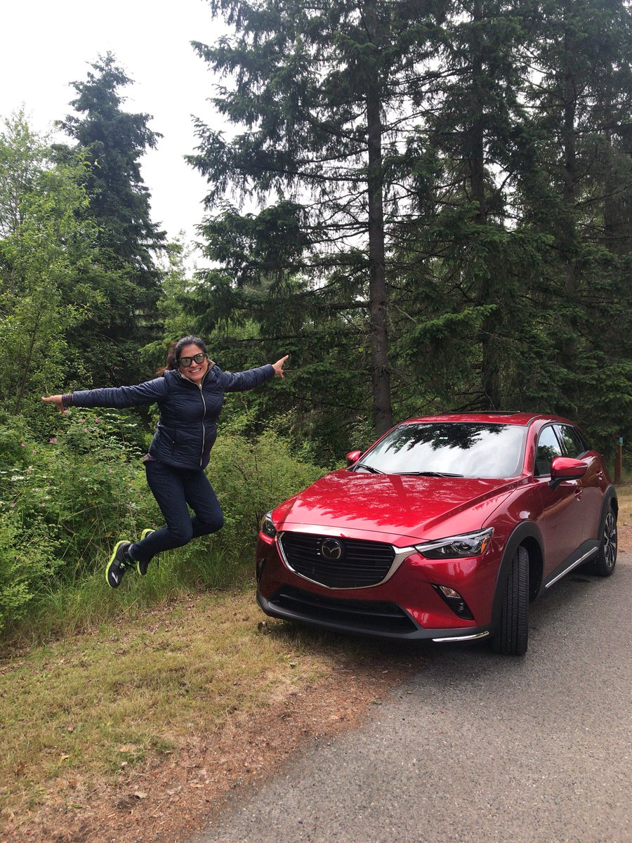 TexinMiami's tweet photo. Nothing like a scenic hike through #SnoqualmieFalls to re-energize for tomorrow’s #KrogerBeauty event! @MazdaUSA #FeelAlive #ExploreMazda #MazdaLatino #MazdaCX3🌲🚗🌿💪🏽 https://t.co/2WLy41rXU8