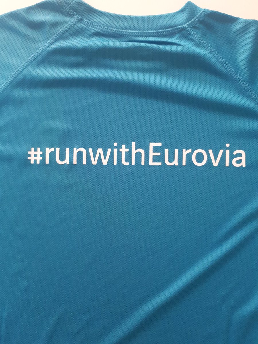 NaouriMaxence's tweet photo. .@Eurovia_Group on 40 et on est prêts! #RunWithGrandParis @adidas10kParis https://t.co/Bt9RLqMv4x