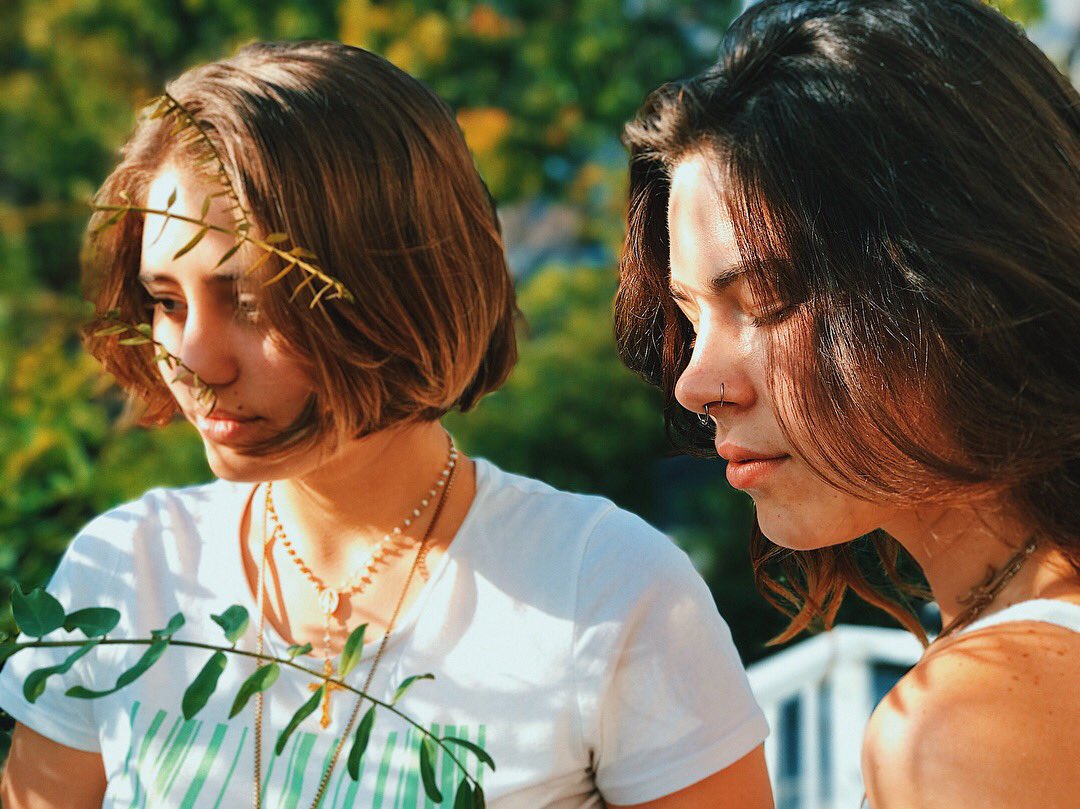 LiaJohnsonNews's tweet photo. 📷 Instagram • urthgirl: Think we might have a surprise for y’all soon... stay tuned 💛🌿 https://t.co/qXKV5MRE7f