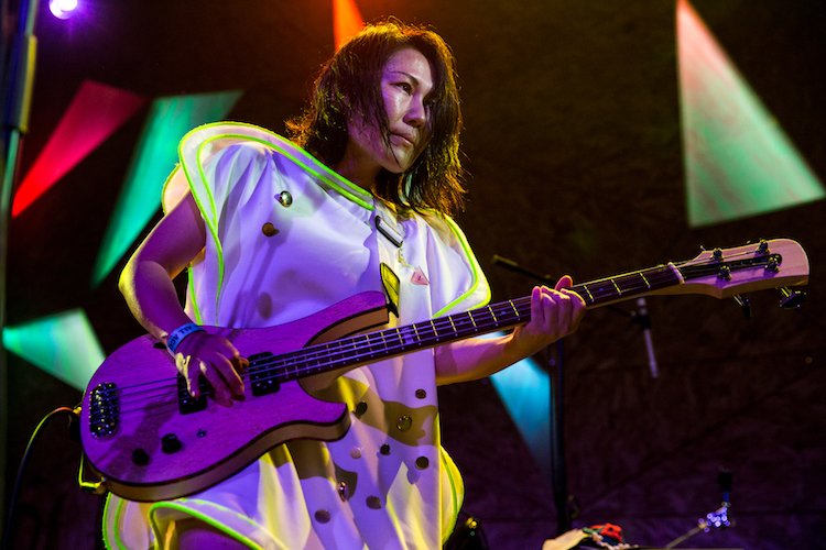 Qbertplaya's tweet photo. Always a blast seeing @Deerhoof, who manage to fuse four distinct personalities into one killer performance. Happy to see them as part of the @BrooklynVegan @NorthsideFest lineup in the main room at @elsewherespace on Saturday. (📷 for @LittleWaterNYC) #nside10 https://t.co/NYSLGsMlmI