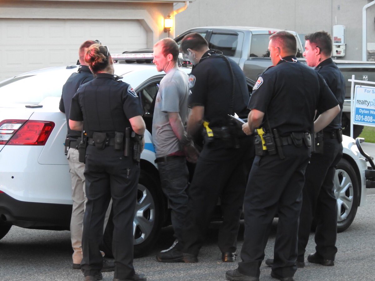 GephardtDaily's tweet image. #WVCPD 6757 W 3860 S. A call for a suspicious vehicle ended with an officers vehicle hit head on and a male driver in custody.