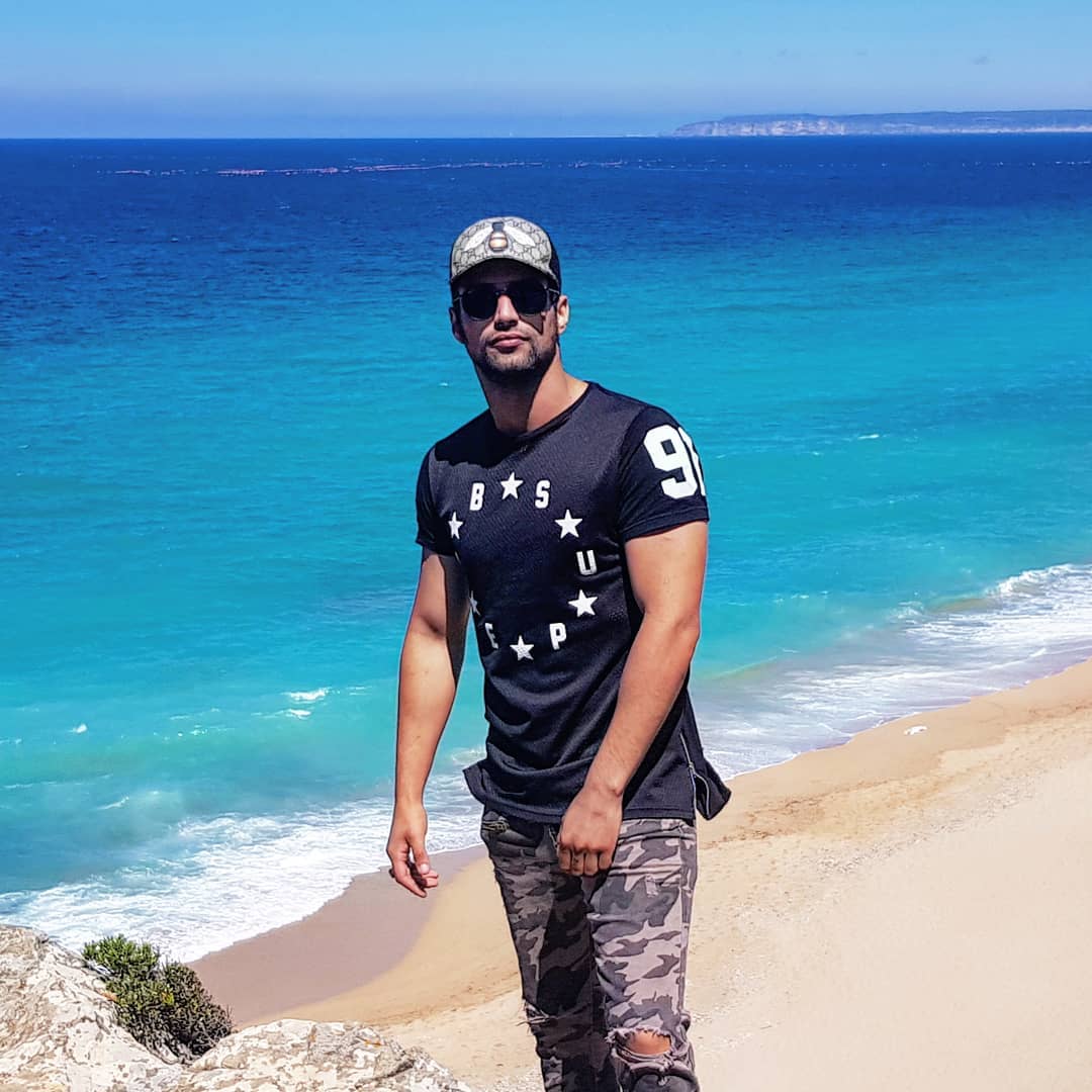 Jesus Castro Club Oficial (@jcoficial_) on Twitter photo #Repost <a href="/Jesus_Castro_5/">Jesus Castro</a> en #instagram #FelizDomingo familia
• • • • •
Respirando la vida,disfrutando de mi paraíso...❤😈 #Repost <a href="/Jesus_Castro_5/">Jesus Castro</a> en #instagram #FelizDomingo familia
• • • • •
Respirando la vida,disfrutando de mi paraíso...❤😈