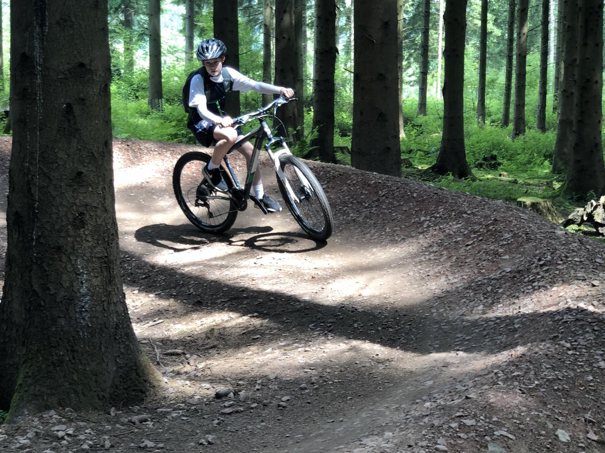 OSH_Sport's tweet photo. MTB Sunday on the pump track. #rollers # berms #fodtrails https://t.co/J4sT9NWuz3