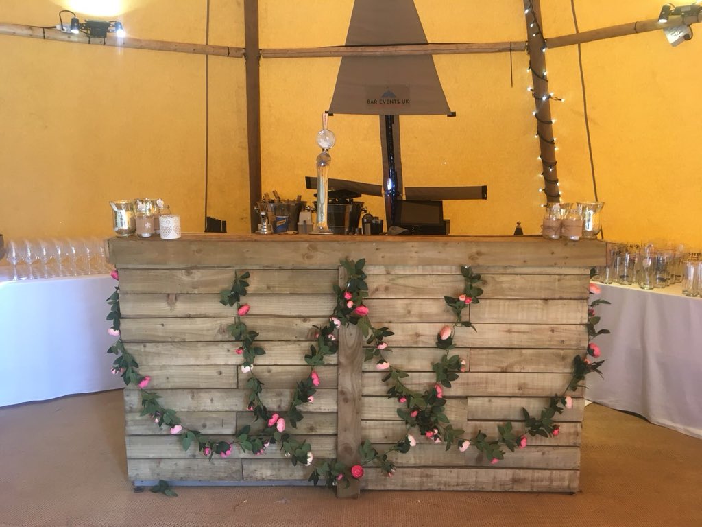 About last night.....
A peek inside another of our magical weddings. 👰🎩💍🍃🌸 Congratulations to the happy couple!🥂
#Yorkshire #weddingvenue #weddingideas