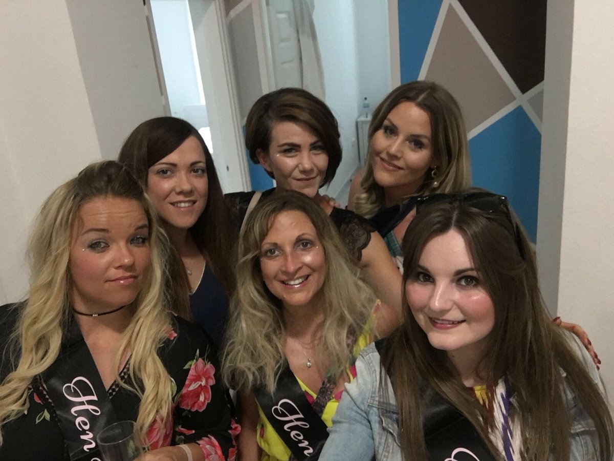 GemmaBerry18's tweet photo. Home in one piece (just) from an amazing few days in #budapest #henparty #couldsleepforaweek  ❤️ https://t.co/TPCnFum5w4