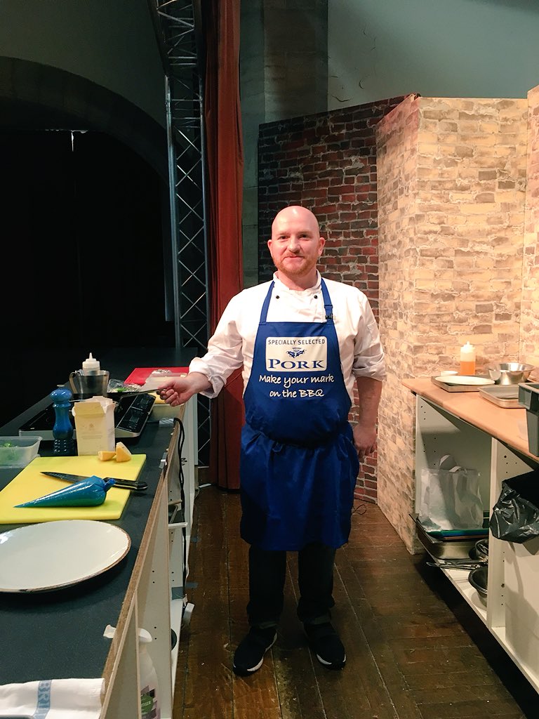 SimplyScotch1's tweet photo. Demo number three about to begin, Head chef Graham Paulley @ApexHotels in Dundee will be cooking a #SpeciallySelectedpork dish to wet everyone’s appetite before lunch @CrailFoodFest #celebratinglocal #scottishchefs #localproduce #traceableproduce https://t.co/arMMs6kn84