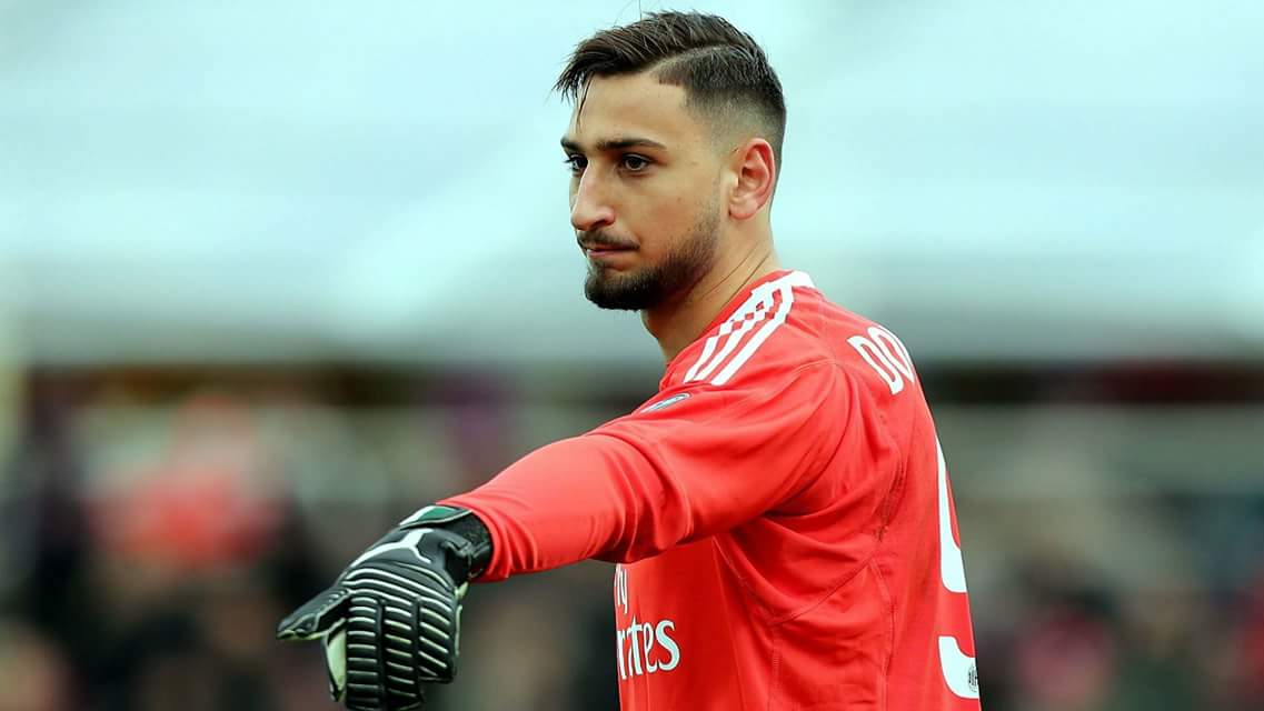 Donnarumma: "For the moment, i'm a Milan player and i don't know anything about my future, I'm on vacation."