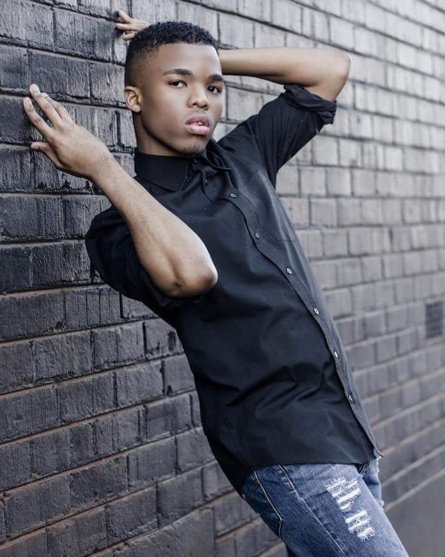 EmodelsKby's tweet photo. Love this new shoot of Advance male model Thatto Tshipo - Artist Page 
Photography Reflective Photography

#ReachingTheSky

#bestinkby #emodelssa #menofexcellence https://t.co/0D5Pd3uE1t