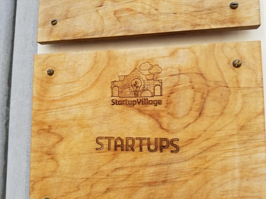 📱 Steven Hoober is rarely here, try me elsewhere tweet media