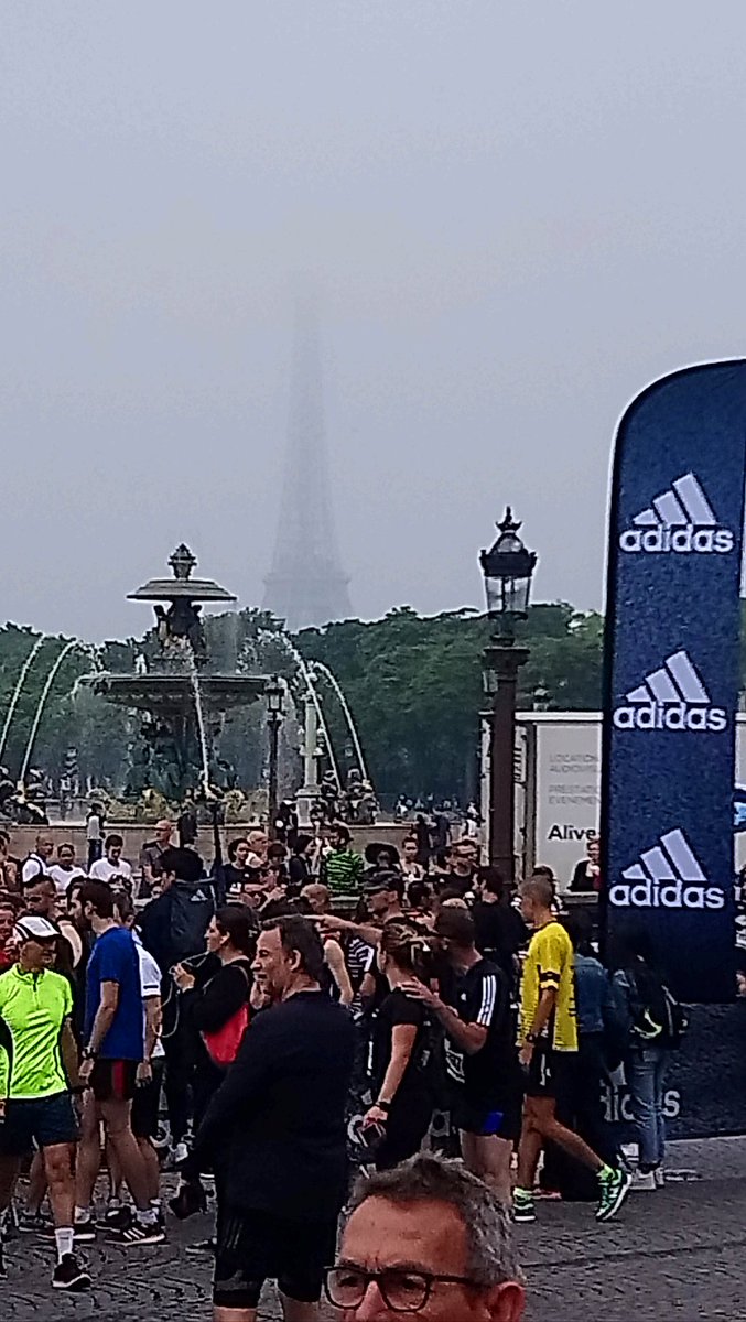 PliguePlion's tweet photo. #runwithpigalle https://t.co/GhbXF2UoND
