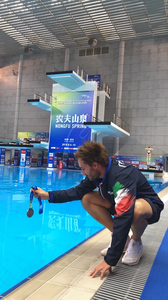 MaicolVerzotto's tweet photo. Is it real?
World Silver Medal 🥈🌍 with @bertocchi94
😱😱😱😱😱😱😱😱😱
.....……
#worldmedal #worldmedalist #silvermedal #diving #mixedsynchro #fina @ItaliaTeam_it @Coninews #worldcup #wuhan2018 #worldcup2018 #divingworldcup https://t.co/L3aNnBISm4