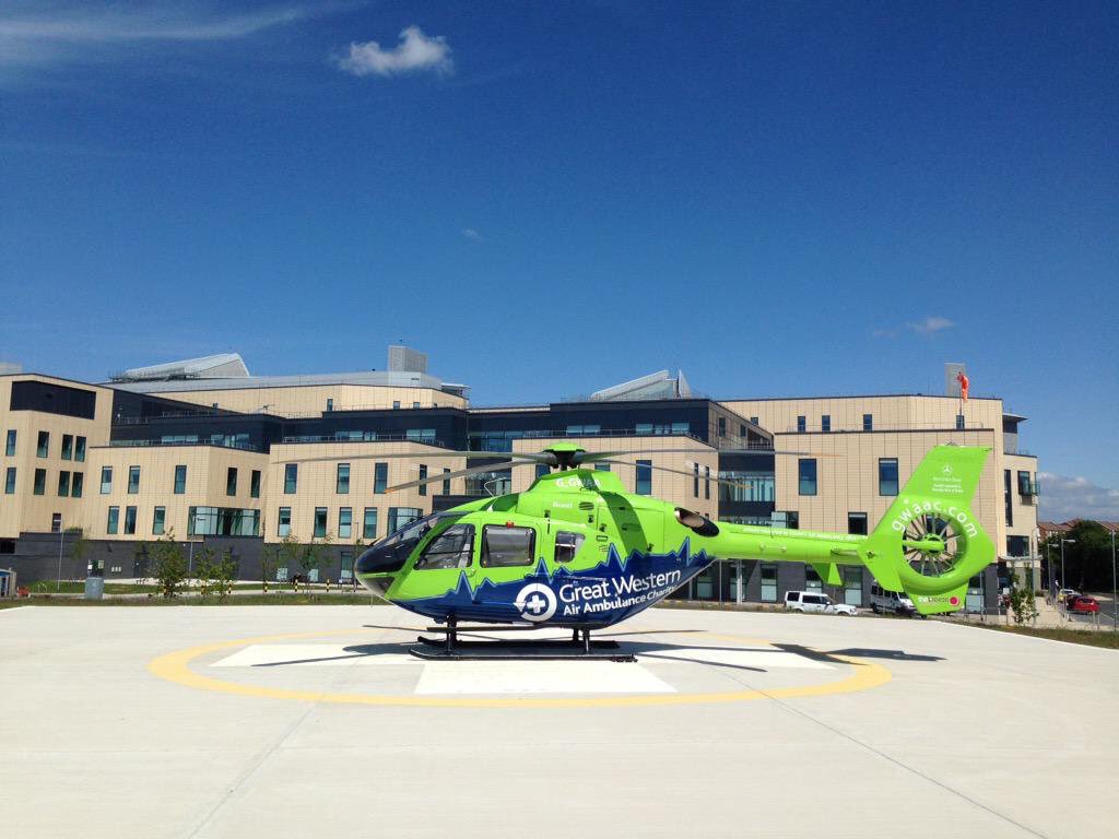 Jimgreenjim's tweet image. Just setting the standard for the #precisionlanding challenge - note how the bear paws line up with the back of the white cross ;)