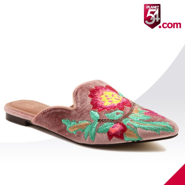 Planet54com's tweet photo. Not going away this winter? No biggie! Hibernate in the hottest, comfiest clothes and accessories available right HERE! SHOP indoor essentials ☕️🔥#planet54 #whenyouwantmore #winterwear #indooressentials #fashion #footwear #accessories

Shop Here https://t.co/NY30x95wTe https://t.co/tl4SQIHktP