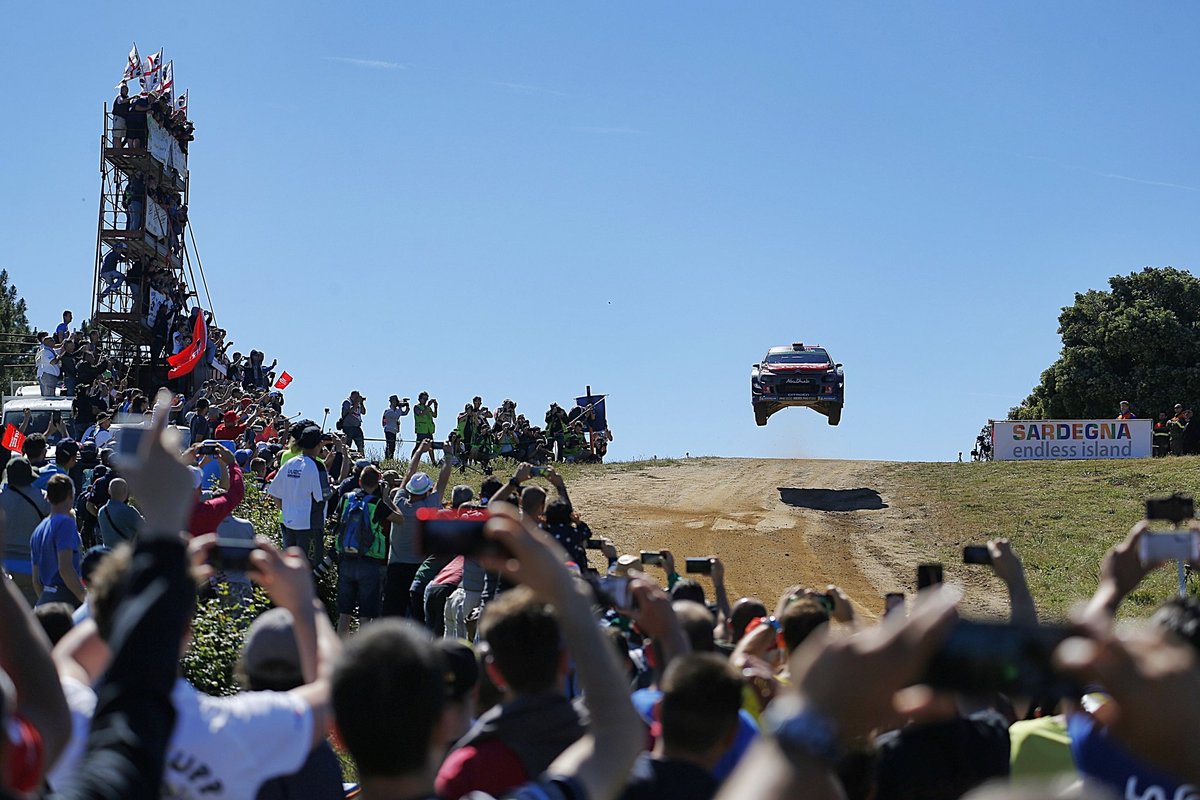 AbuDhabiRacing1's tweet photo. مرحلتان وتسدل الستارة على منافسات #رالي_ايطاليا سابع جولات #بطولة_العالم_للراليات حيث يحتل فريق سيتروين توتال #ابوظبي العالمي للراليات المركزين الخامس والسادس في الترتيب العام مع مادس اوستبيرغ وكريغ برين على التوالي.
#ابوظبي_للسباقات https://t.co/CM6qIQrkh2