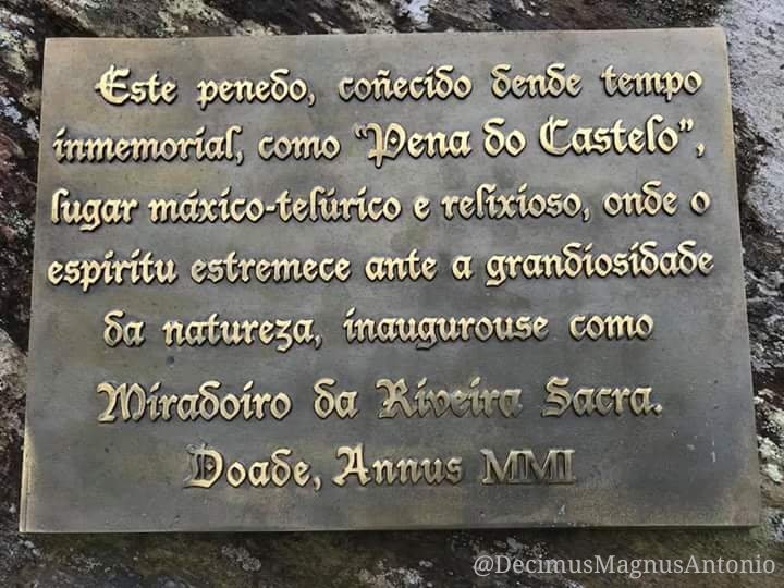 RibeiraSacra_'s tweet photo. #Miradoiro da #PenaDoCastelo
#Doade #Sober #RibeiraSacra
Álbum de fotos do FB de #DecimusMagnusAntonio
. . . 👇
https://t.co/FeAMMb9NiU
. . . 👆
Relixiosidade (#RivoiraSacrata), #ViticulturaHeroica na súa máxima expresión, paisaxe, beleza, 'esentia naturae'... 'summum vitae'. https://t.co/hL54pOhnLd
