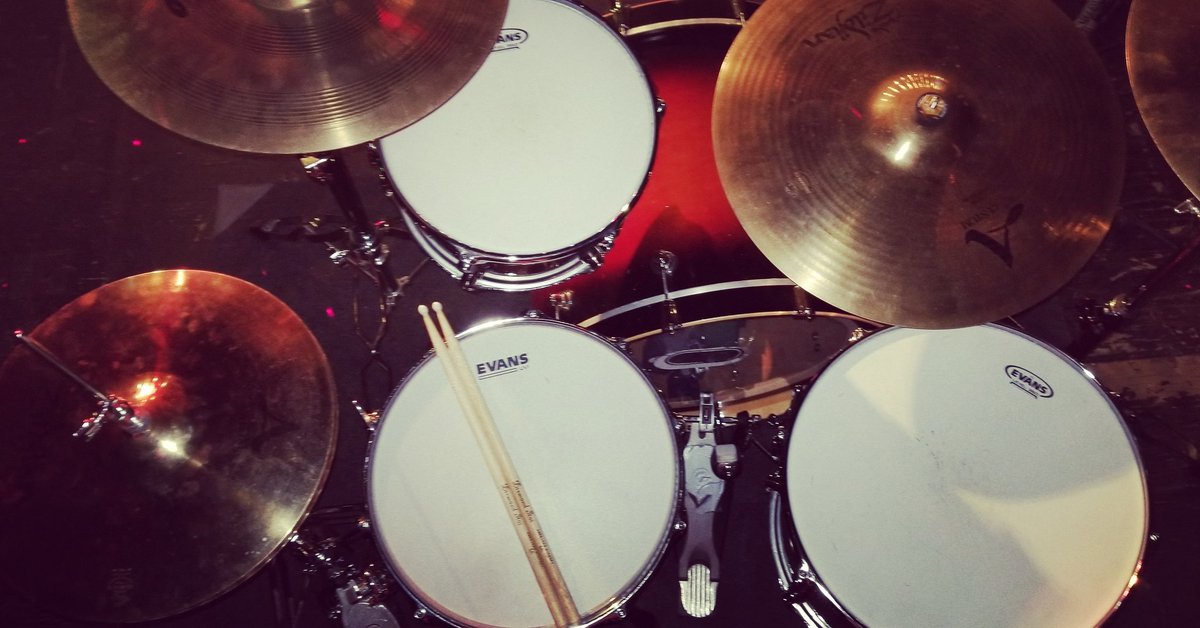 This view 😍 
#drums #setup #drumsetup #drummer #femaledrummer @diemondstar @roadiegearworks <a href="/DestroyADrum/">Destroy A Drum</a> #shedestroys #jots #johnnyonthespotmusic #rocknroll #livemusic #liveentertainment @evansdrumheads @gibraltarhardware <a href="/dwdrums/">Drum Workshop, Inc.</a> <a href="/ZildjianCompany/">Zildjian Company🌕</a>