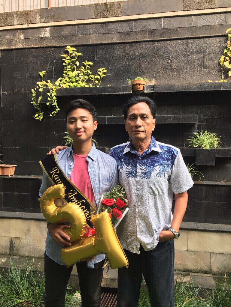 Mensyukuri ananda Rama yg sudah selesaikan tugasnya sebagai mahasiswa