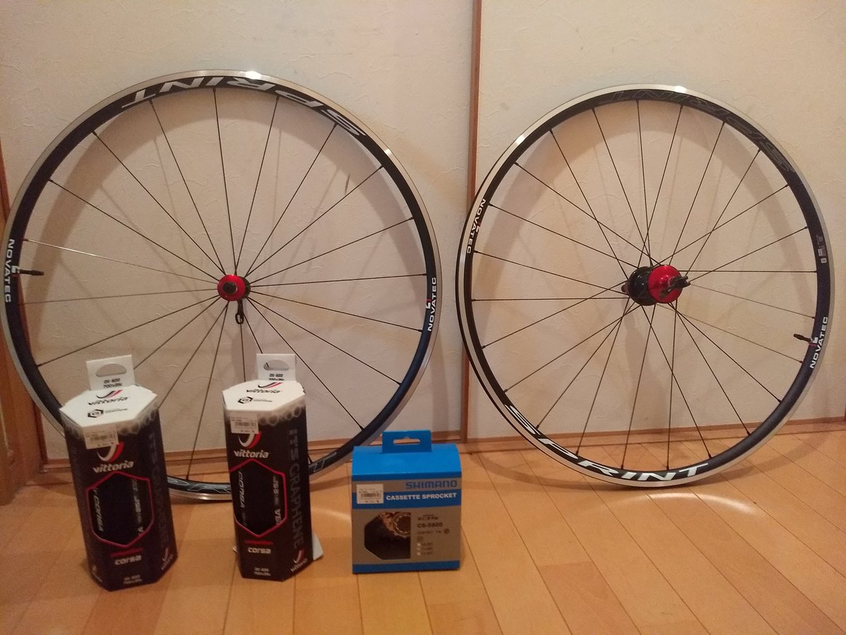 R0DDO's tweet image. 超絶突然ですが……

NOVATEC SPRINT 納輪しましたーーー！！！！

死ぬほど軽いです！！
これからは、スプリントはあまりしませんがSPRINTと頑張って行きたいと思います！！
ついでに、クロス以来のコルサと105のスプロケも納品！
#納輪
#農林水産省
#NOVATEC
#SPRINT