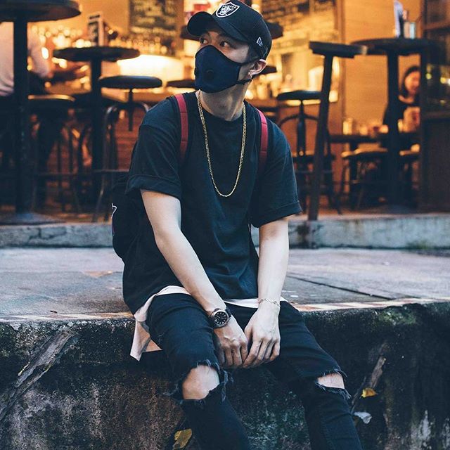 Airinumofficial's tweet photo. Congratulations @markymark.23 for being our pick of the week! Make sure to tag your photos with #Airinum for a chance to get featured!
.
.
.
#airmask #smogmask #dustmask #streetwear https://t.co/20ThTbziSI https://t.co/0xo1C8tufE