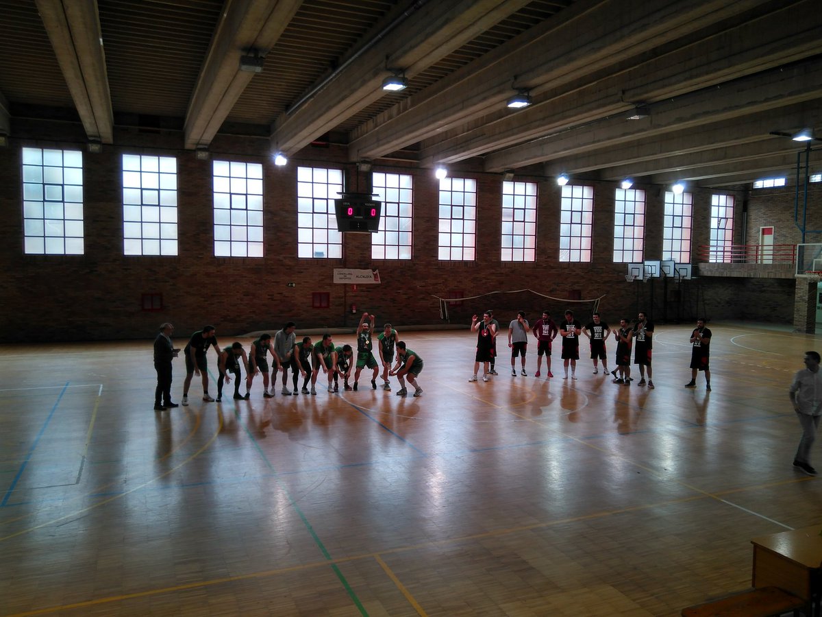 Gran victoria <a href="/CBRiasBaixas/">Basquet Rias Baixas</a> en la final ante un buen rival como <a href="/VIGO90s/">VIGO 90'S</a> . 
#ImosRías