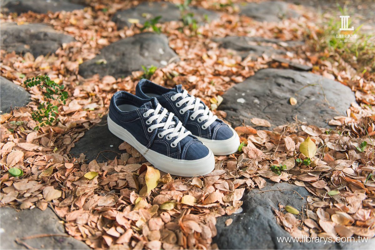 LIBRARYTAIWAN's tweet photo. RFW Rhythm Footwear SANDWICH FOLIO-LO DYE [Navy]

▍LIBRARY 線上購買 ▍
鞋 ➟ https://t.co/zrpnC5C960
@LIBRARYTAIWAN @RFW_TOKYO https://t.co/yMeVO9bztd