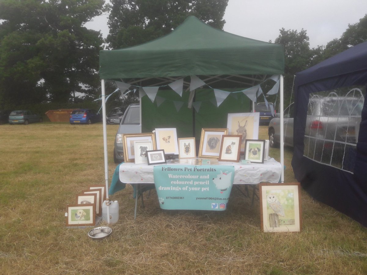FellowesPetPics's tweet photo. Come and see us at Hatton for the Dogstrust Dog Show! https://t.co/qe2nwrfoSe https://t.co/seQzIPBndG