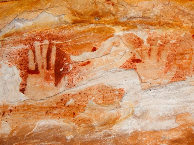 Listening again to the moving #Uluru reclaiming creation stories <a href="/bbcworldservice/">BBC World Service</a> it’s time to take the First Nations people Uluru Statement from the Heart into our own hearts #empowerment #Anangu #Aborigines #heartandsoul #indigenous #Australians  bbc.co.uk/programmes/w3c…