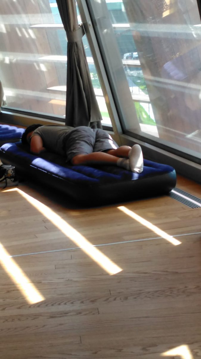 Fede_Aghemo's tweet image. Qui al #CognitiveHack #ThinkMilano non si dorme mai!! @SilvyMercuri @AltieriLuca @francesco_casa
