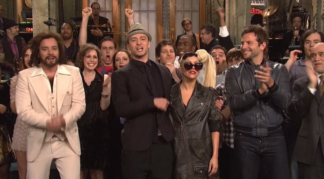 Ezra May on Twitter: "Lady Gaga & Bradley Cooper were both ...