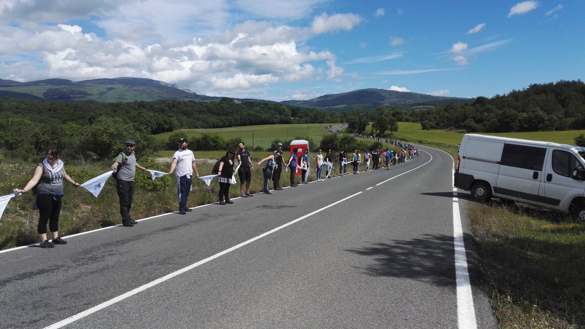 goiena's tweet photo. Oñatiarrak prest Zigoitian #BasquesDecide #GizaKatea #187km https://t.co/c960rKgQvM