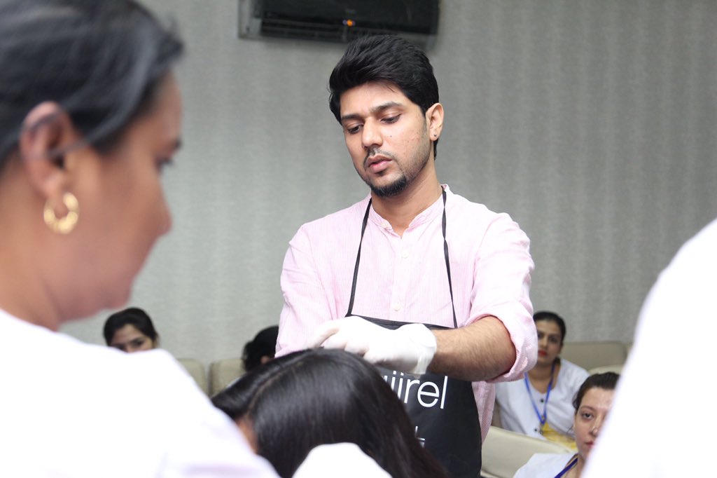 icarepk's tweet photo. Here is a glimpse of hair coloring class by a professional hair dresser from L’Oréal. Our girls got to learn new hair techniques and the response was overwhelming. ICARE is not just about learning skills, it's about grooming oneself also.

@icarepk @iMehreenSyed #Hairclass https://t.co/sPqILau8lM