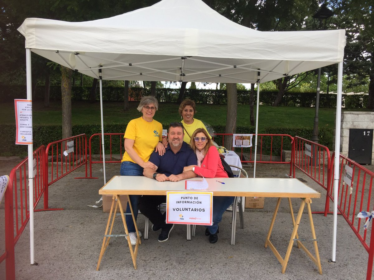 IsmaelAMAS's tweet photo. Gracias a los vecin@s q ayer quisieron tener 1 #InclusionExperience en la XXII jornada en #Móstoles, gracias tb a los voluntari@s, familias y representantes del gobierno municipal con @Noelia_posse a la cabeza, @Ganar_Mostoles y @ppmostoles. 👏👍Enjoy x compartir con @GrupoAMAS https://t.co/T2Cet11kIL