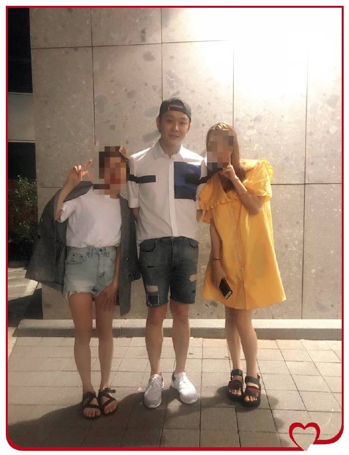 mickybaidubar's tweet photo. 저희 정말 감동 적이 있는데 유천 씨 직접 저희에게 감사를 주세요 .
저희 유천에게 편지를 썼어요. 그거 다 저희가 오랜 시간에 말고 싶은 말이에요. https://t.co/rhLkyyFHst