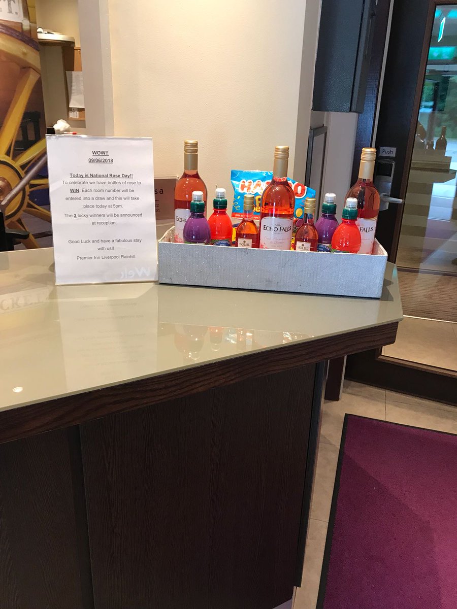 Rainhillpi's tweet photo. Rainhill spoiling guests on national rose dayπ #nicesuprise #warmwelcome #enjoyableweekend #4moments @kerrylawson16 @AndyFr4ncis https://t.co/1ZK2wSIX5c