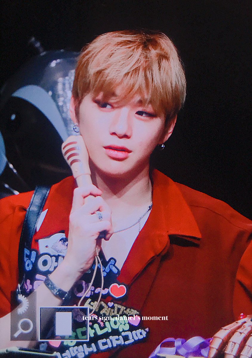 tearssign's tweet photo. 180610 #강다니엘 #워너원 https://t.co/nmnDAKPneH
